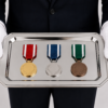 Taca na medale i odznaczenia 31 × 24 cm z medalami