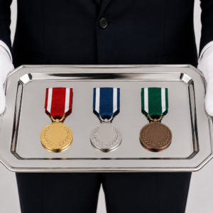 Taca na medale i odznaczenia – prezentacja z medalami Taca na medale i odznaczenia 31 × 24 cm z medalami